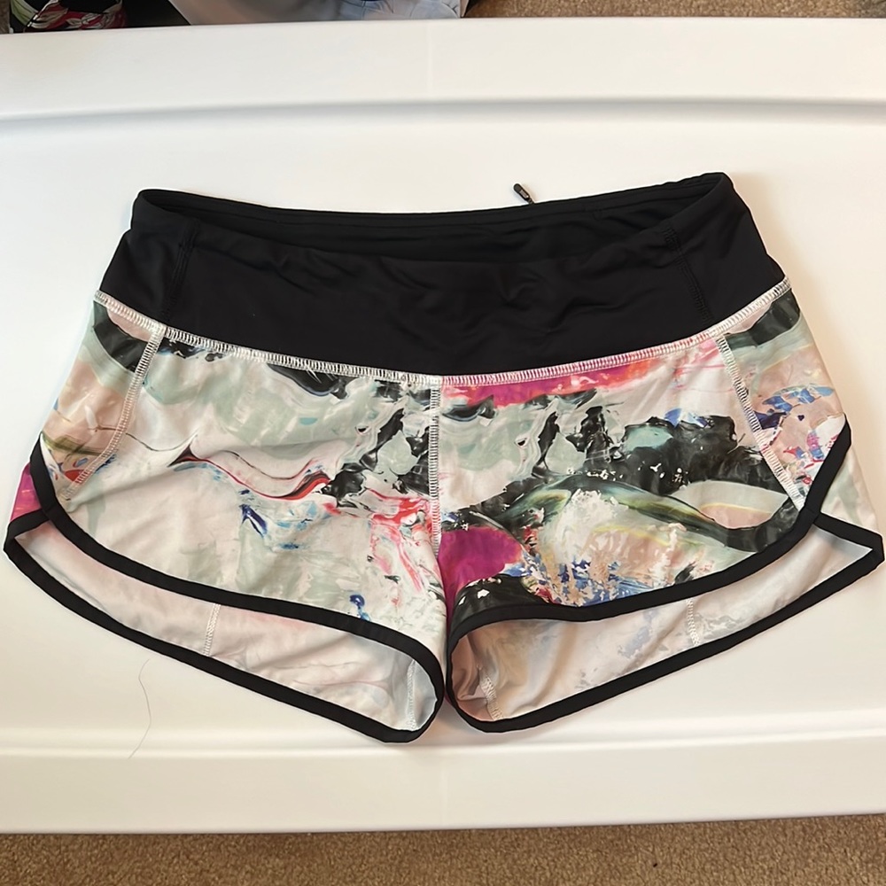 Lululemon speed shorts size 4